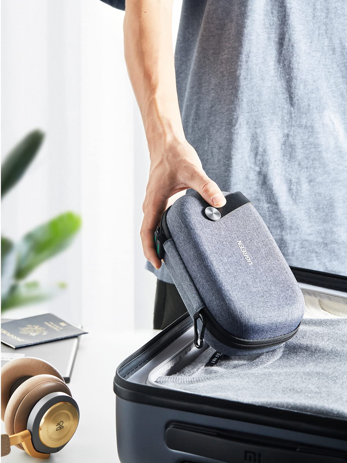 Travel Storage Case (Gray)